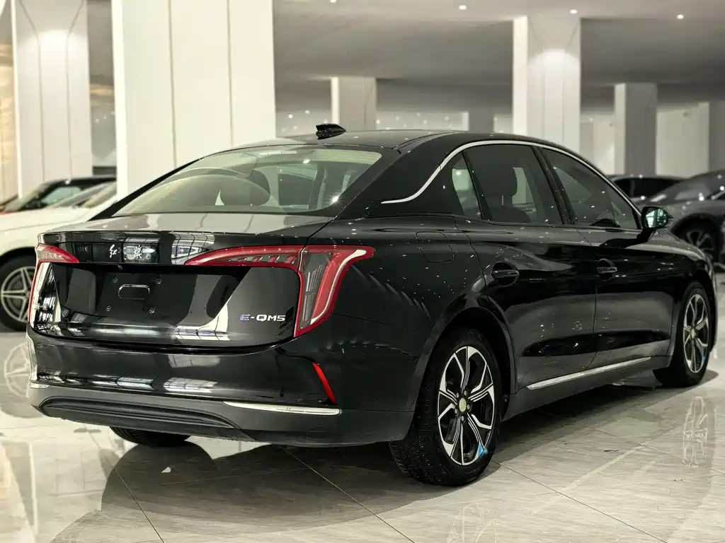Hongqi E-QM5 2023 Basic Mobility Edition