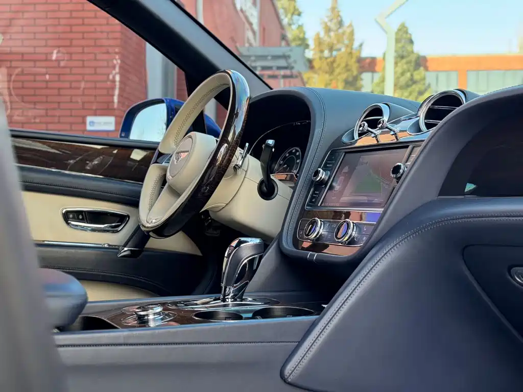 Bentayga 2018 4.0T V8