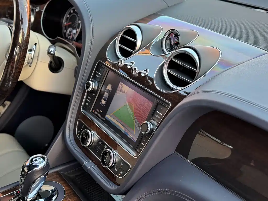 Bentayga 2018 4.0T V8