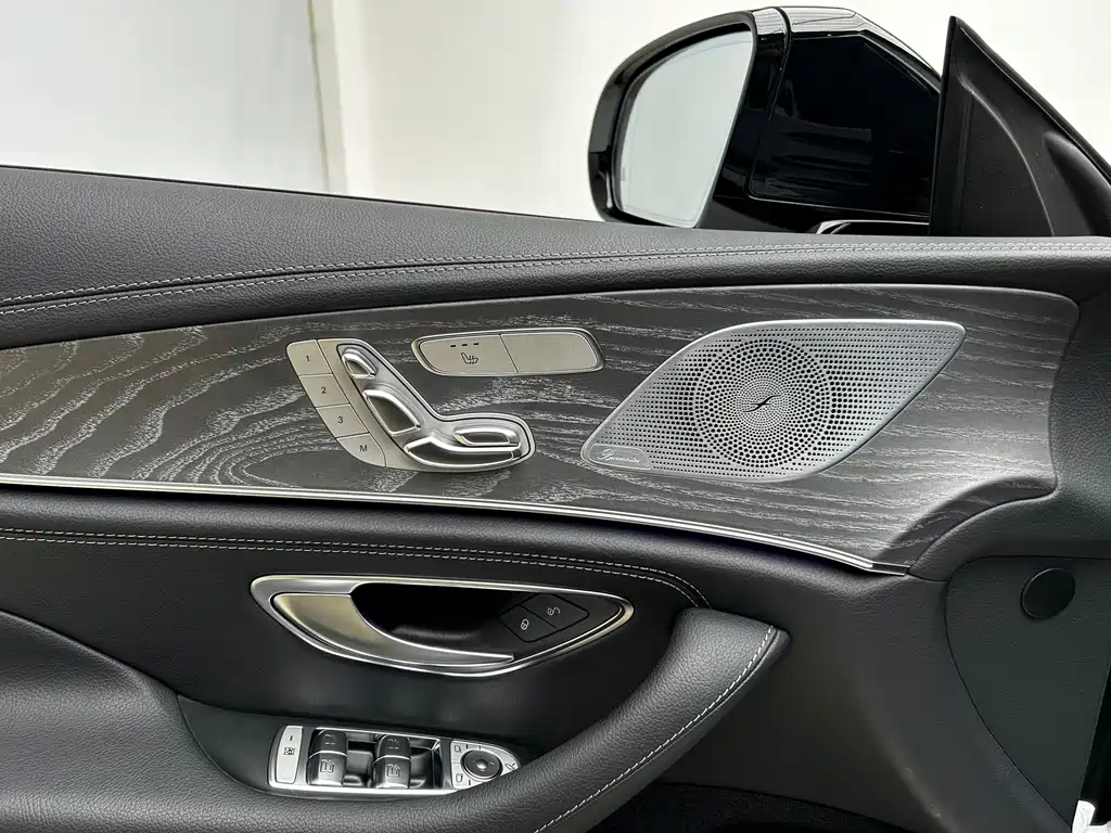 Mercedes-Benz CLS 300 2023