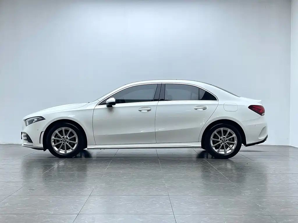 Mercedes-Benz A-Class 2022 A 200 L Sport Sedan Dynamic