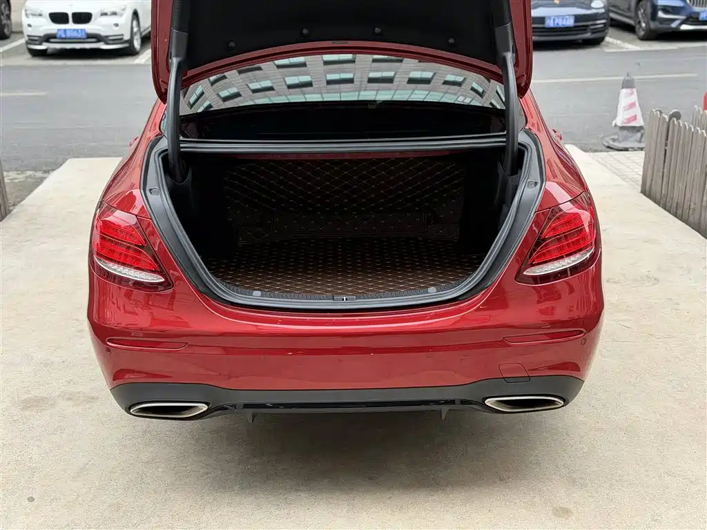 Mercedes-Benz E-Class 2017 E 200 Sport 4MATIC