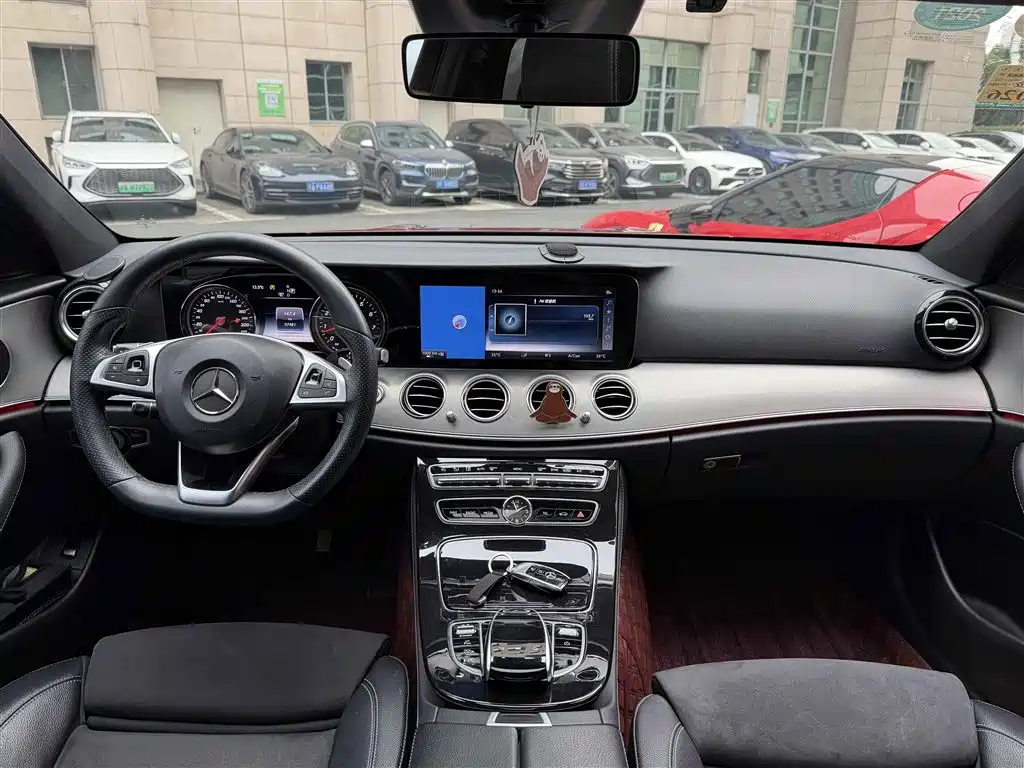 Mercedes-Benz E-Class 2017 E 200 Sport 4MATIC