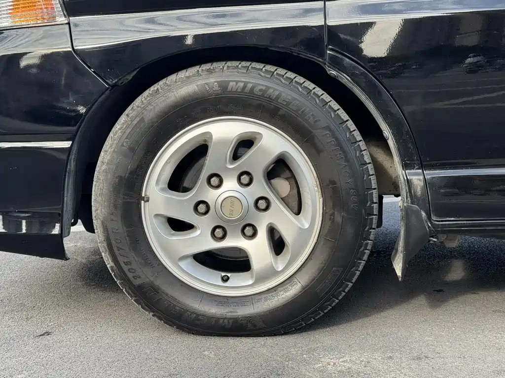 Jinbei Granse 2007 2.7L First Class Luxury 9-Seater 3RZ