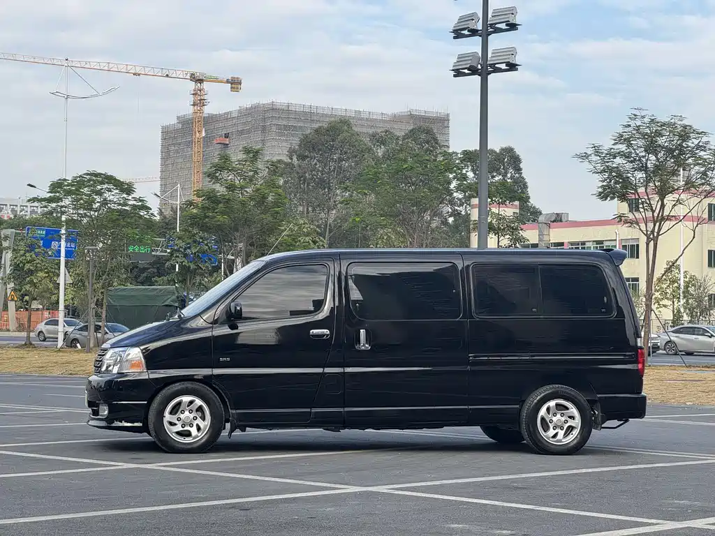 Jinbei Granse 2007 2.7L First Class Luxury 9-Seater 3RZ