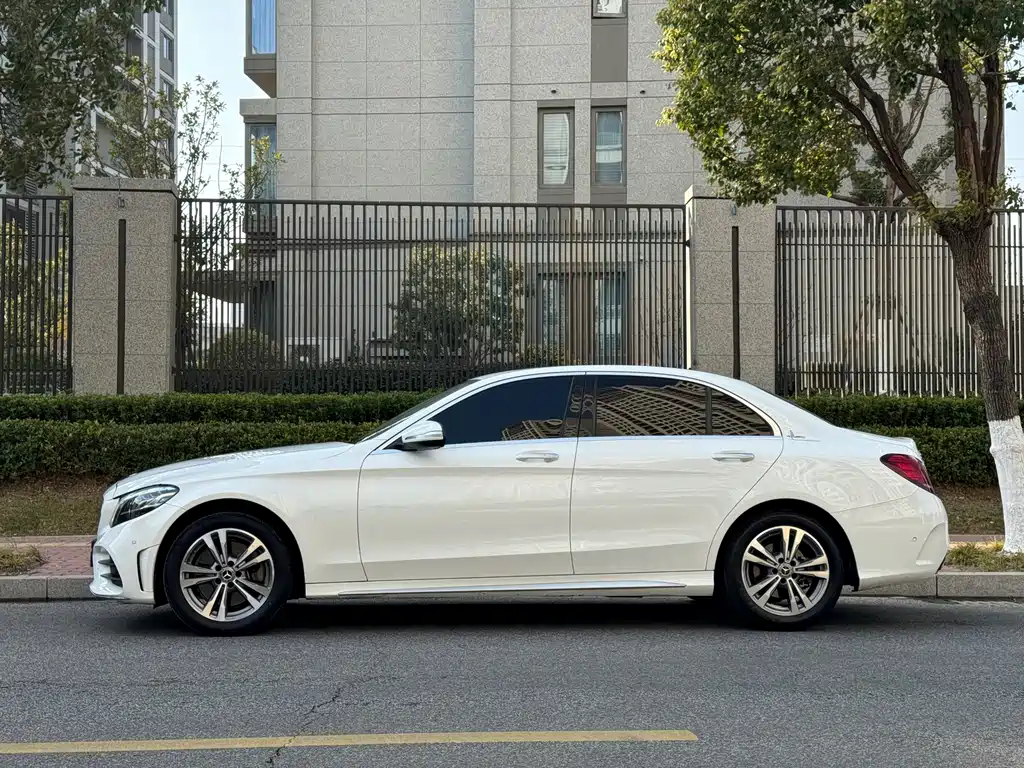 Mercedes-Benz C-Class 2020 Facelift C 200 L Fashion Edition