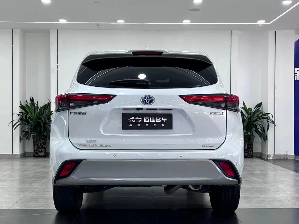 Highlander 2022 Hybrid 2.5L AWD Premium Edition 7-Seater