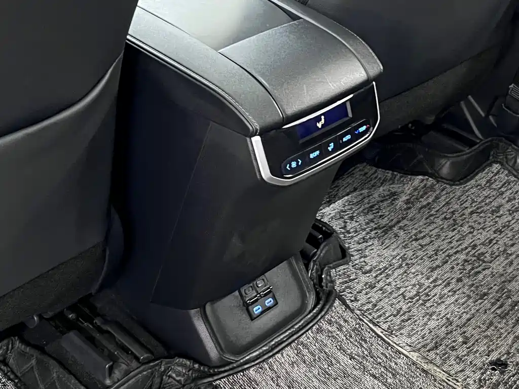 Highlander 2022 Hybrid 2.5L AWD Premium Edition 7-Seater