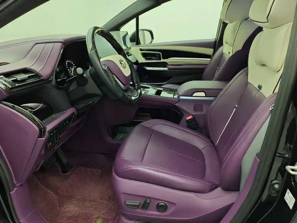 Granvia 2024 2.5L HEV Comfort Edition