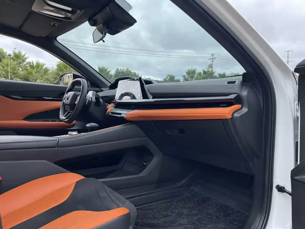 Changan UNI-V 2023 1.5T Sport Edition