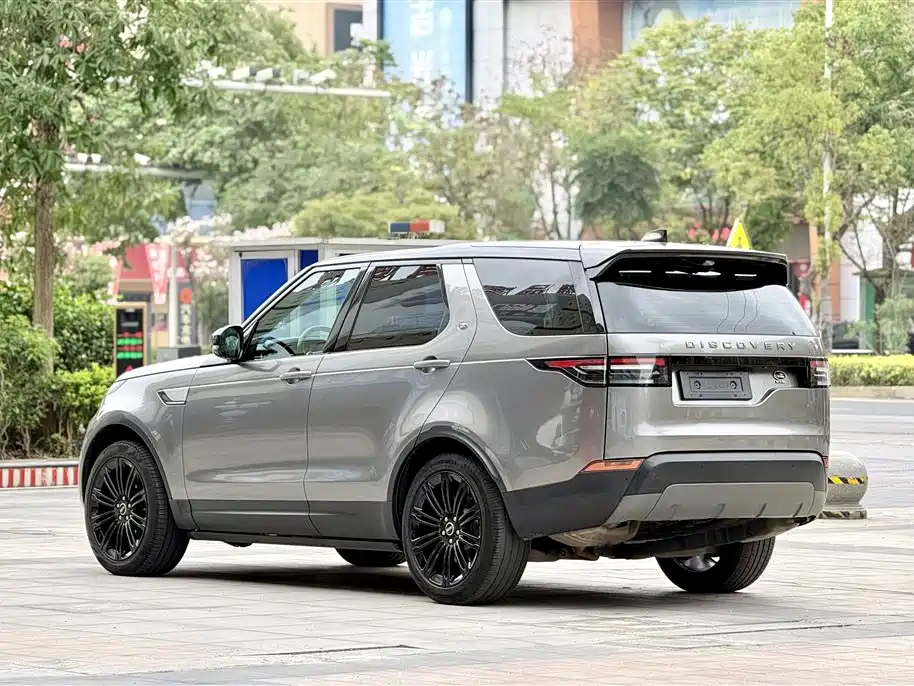 Land Rover Discovery 2017 3.0 SC V6 S