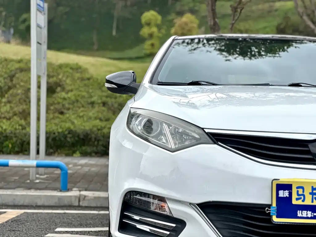 Changan Eado XT 2015 1.6L Manual Zhiku Edition China V