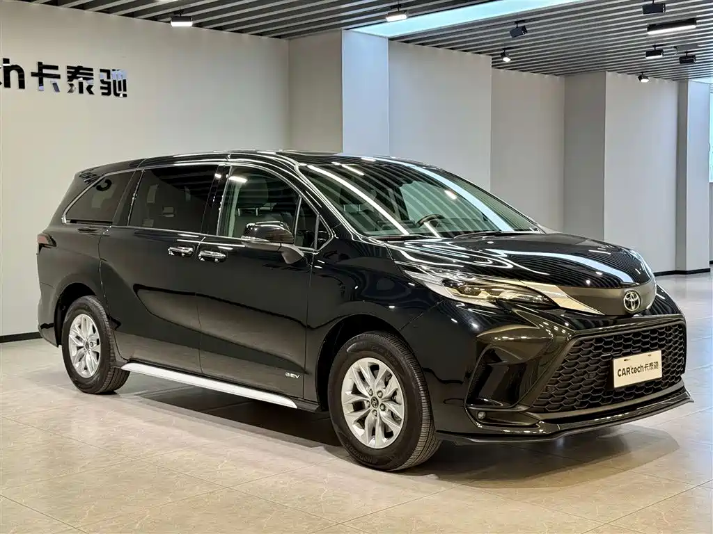 Toyota Granvia 2024 2.5L Hybrid Comfort Edition