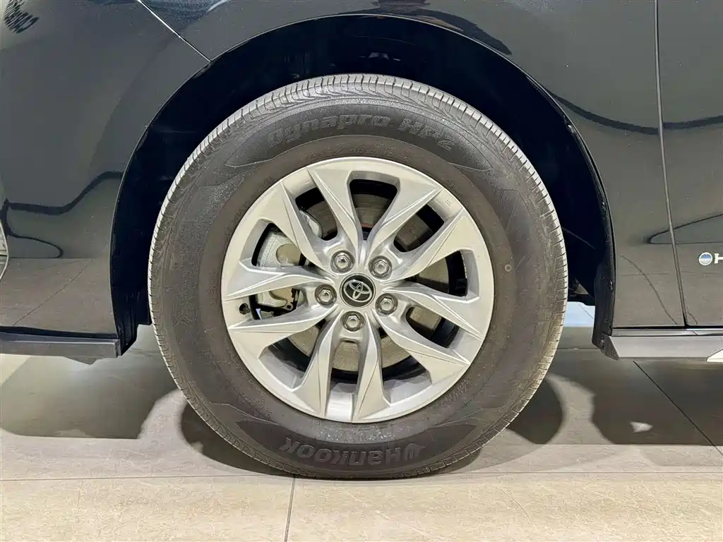 Toyota Granvia 2024 2.5L Hybrid Comfort Edition