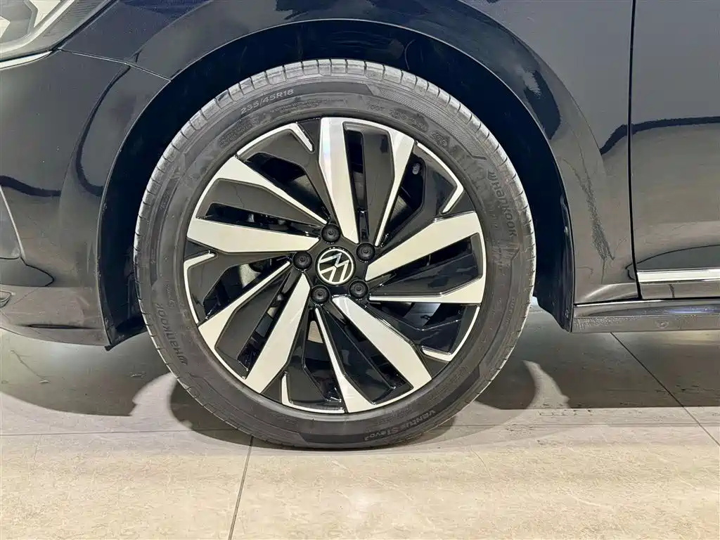 Volkswagen Passat 2024 380TSI Longteng Edition