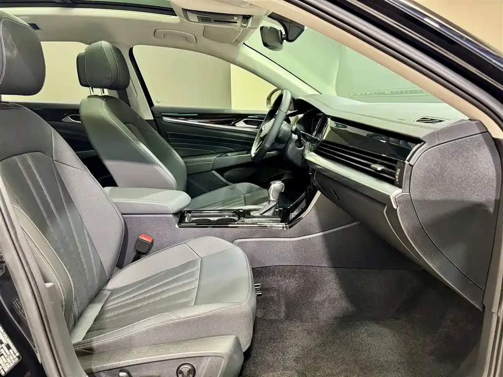 Volkswagen Passat 2024 380TSI Longteng Edition