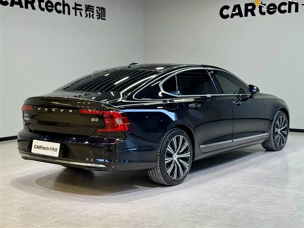 Volvo S90 2025 B5 Zhiyuan Luxury Edition