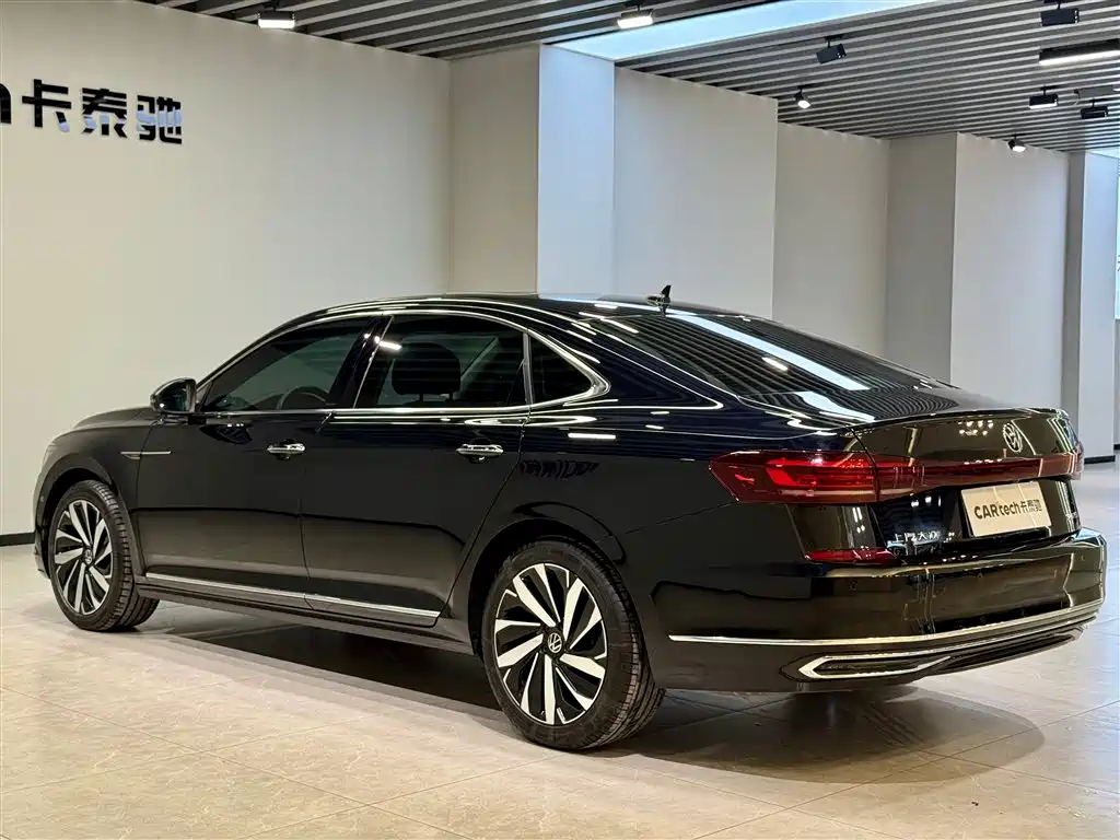 Volkswagen Passat 2024 380TSI Luxury Edition
