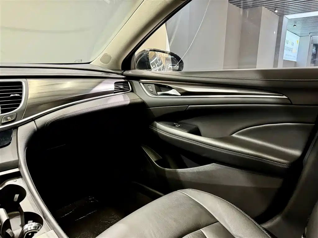 Buick LaCrosse 2021 552T Luxury