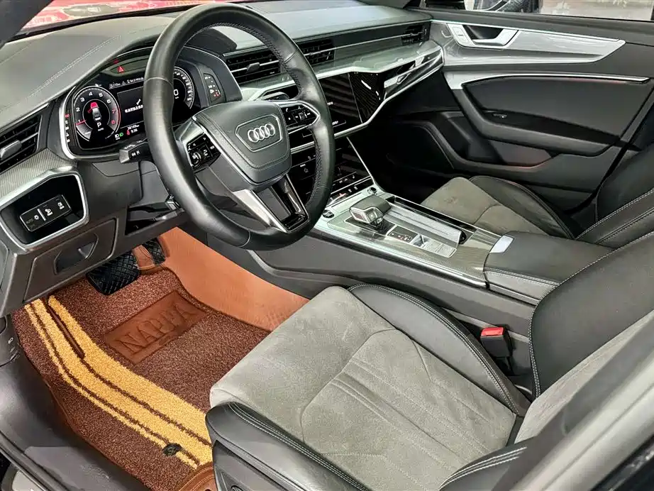 Audi A6L 2023 45 TFSI Quattro Dynamic Selection