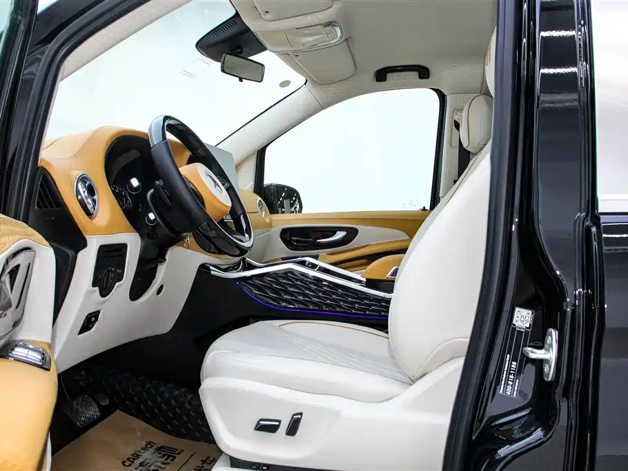 Mercedes-Benz Vito 2023 model 2.0T Elite Edition 7-seater