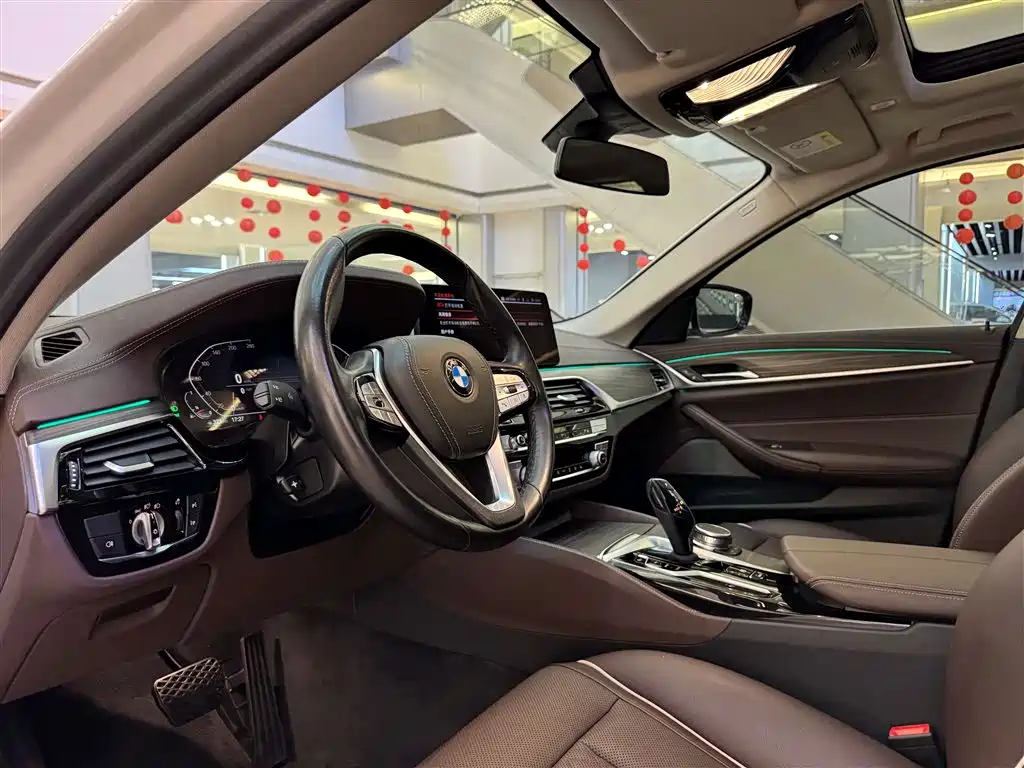 BMW 5 Series 2021 Facelift 530Li Leading Edition Luxury Package - фото 29
