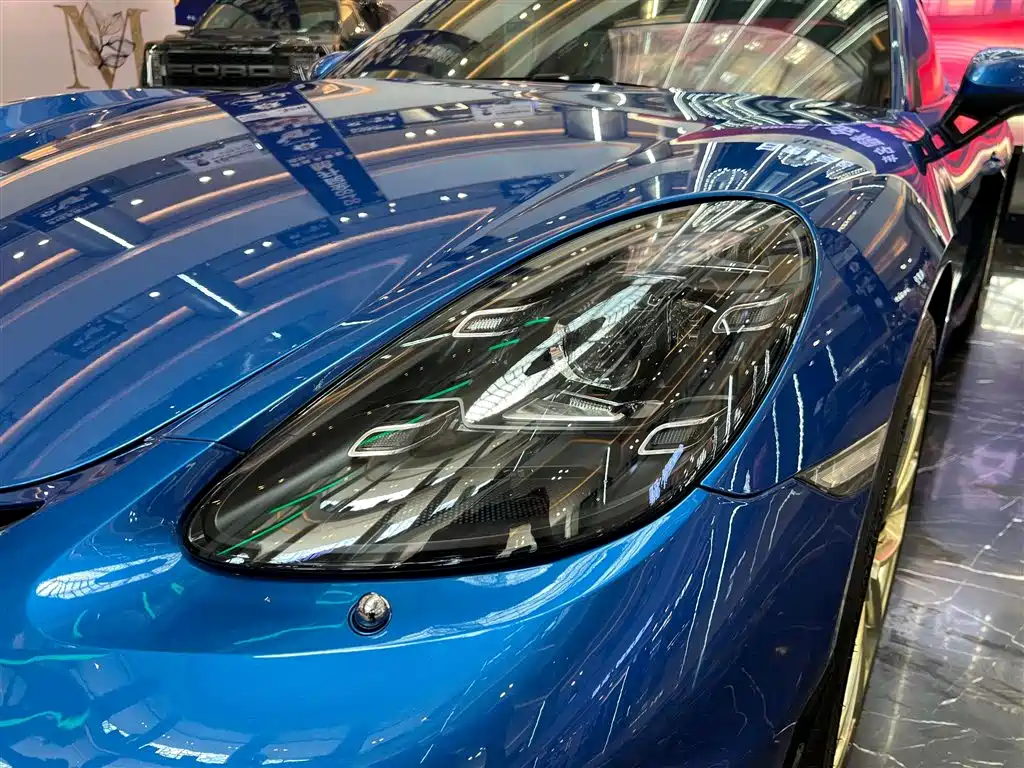 Porsche 718 Cayman