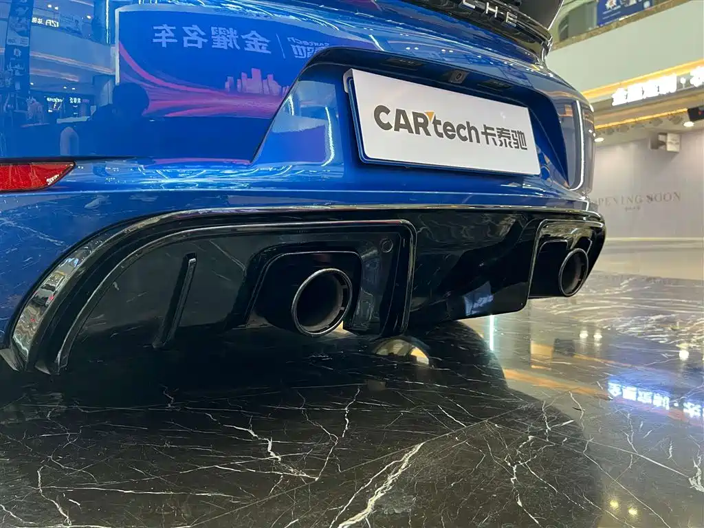 Porsche 718 Cayman