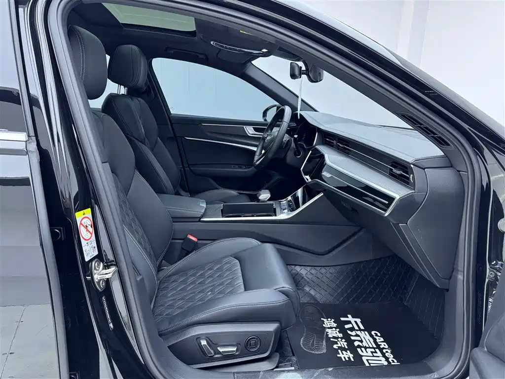 Audi A6L 2025 45 TFSI quattro Zhenxuan Dynamic Edition