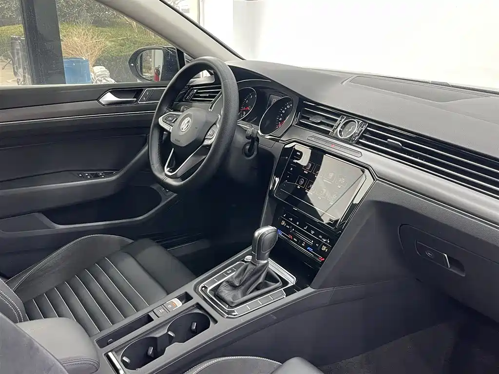 Volkswagen Magotan 2020 330TSI DSG Leading Edition