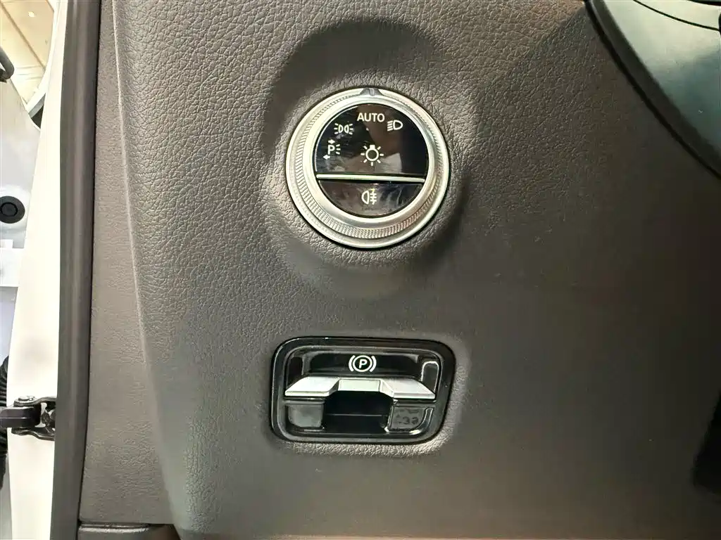 Mercedes-Benz C-Class 2022 C 260 L Sport