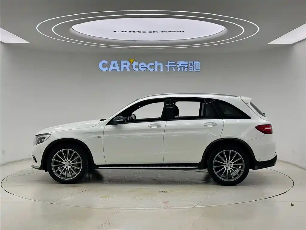 2017 Mercedes-AMG GLC 43 4MATIC