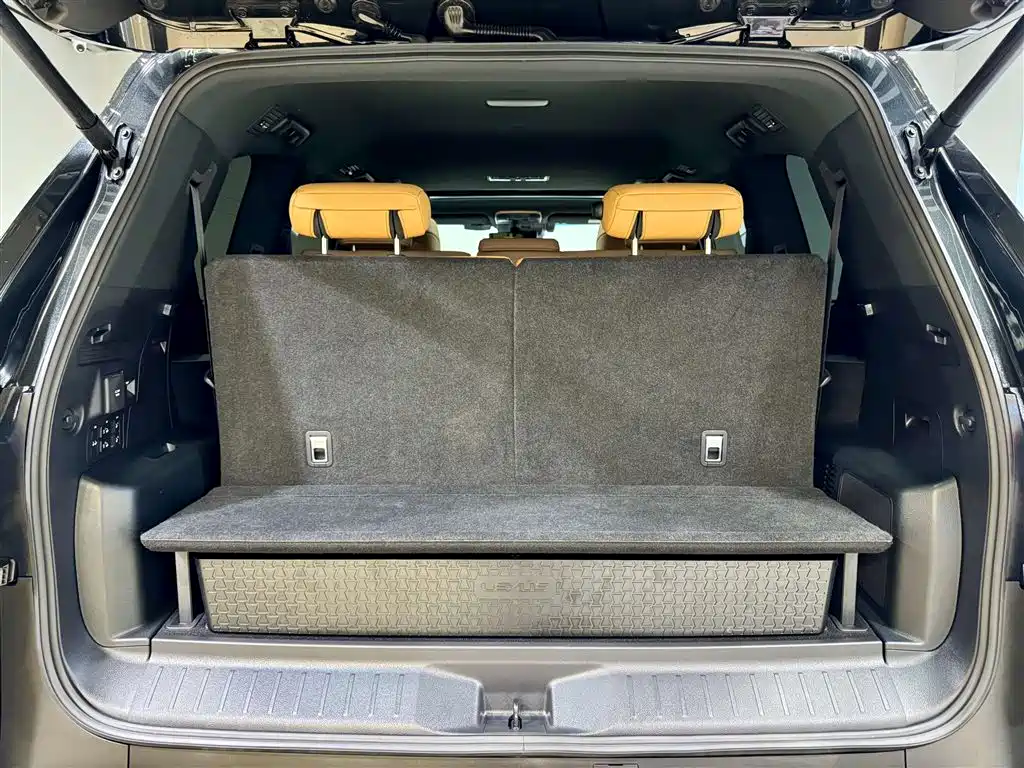 Lexus LX 700h Lingjie Edition 2025