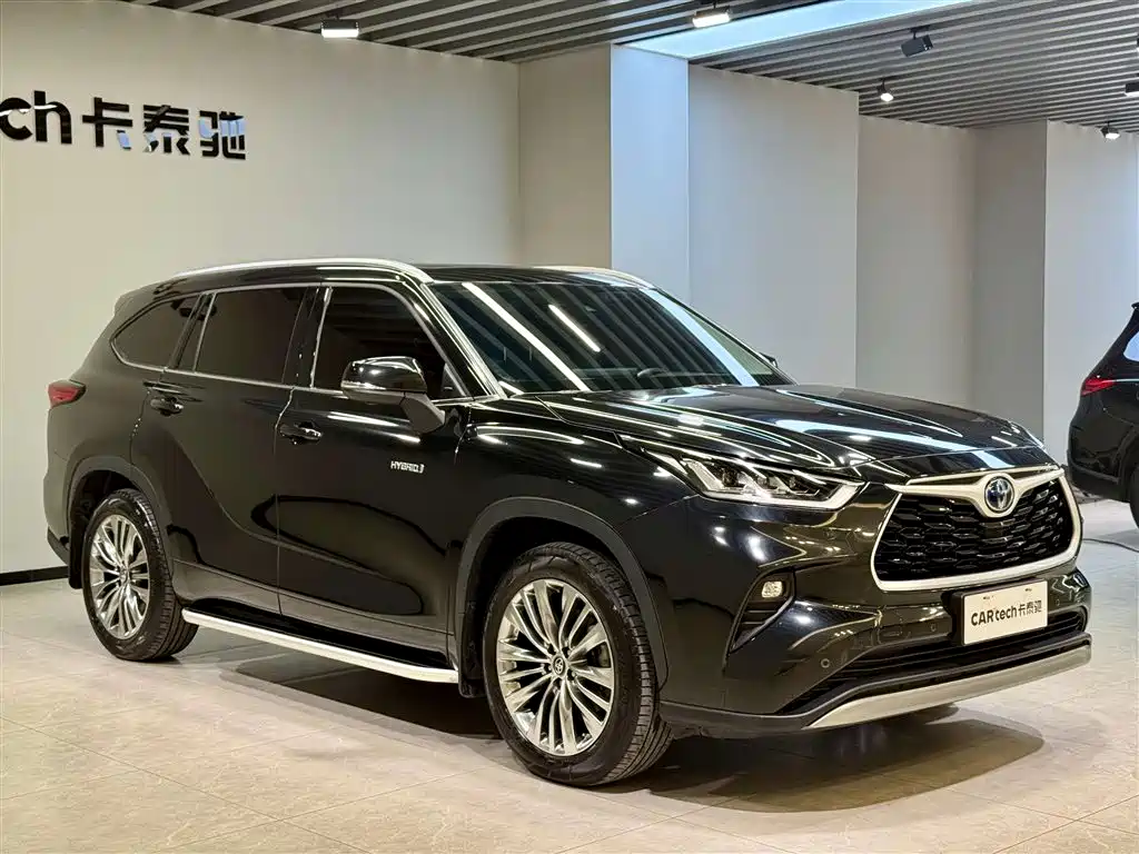 Highlander 2023 2.5L HEV AWD Premium 7-Seater