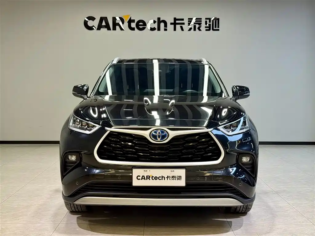 Highlander 2023 2.5L HEV AWD Premium 7-Seater