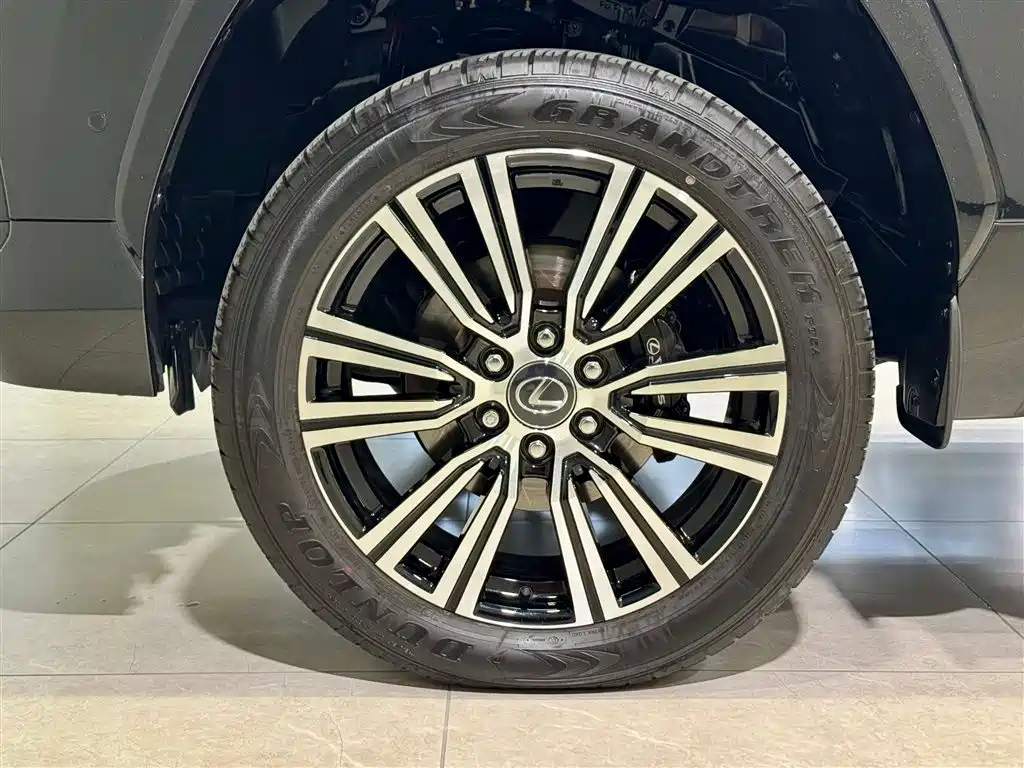 Lexus LX 700h Lingjie Edition 2025
