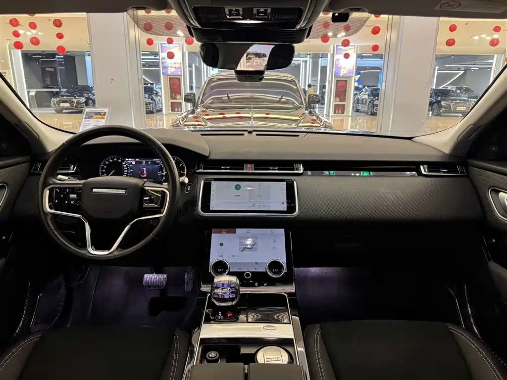 Range Rover Velar 2021 P250