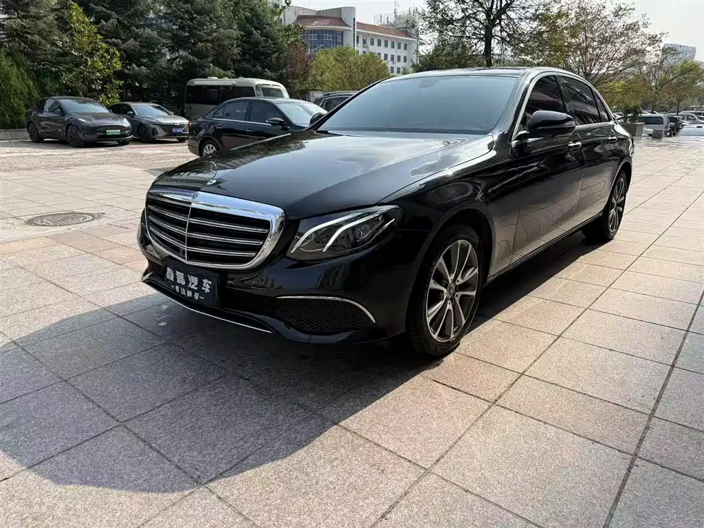 Mercedes-Benz E-Class 2018 E 300 L Luxury