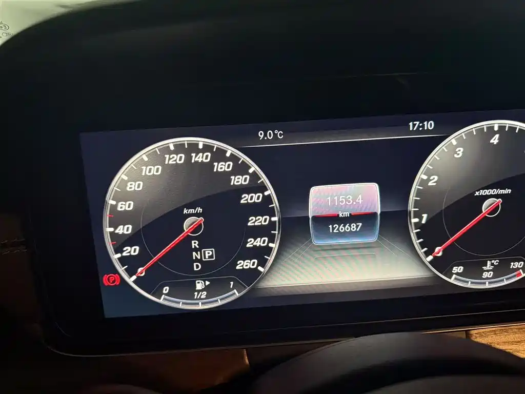 Mercedes-Benz E-Class 2018 E 300 L Luxury
