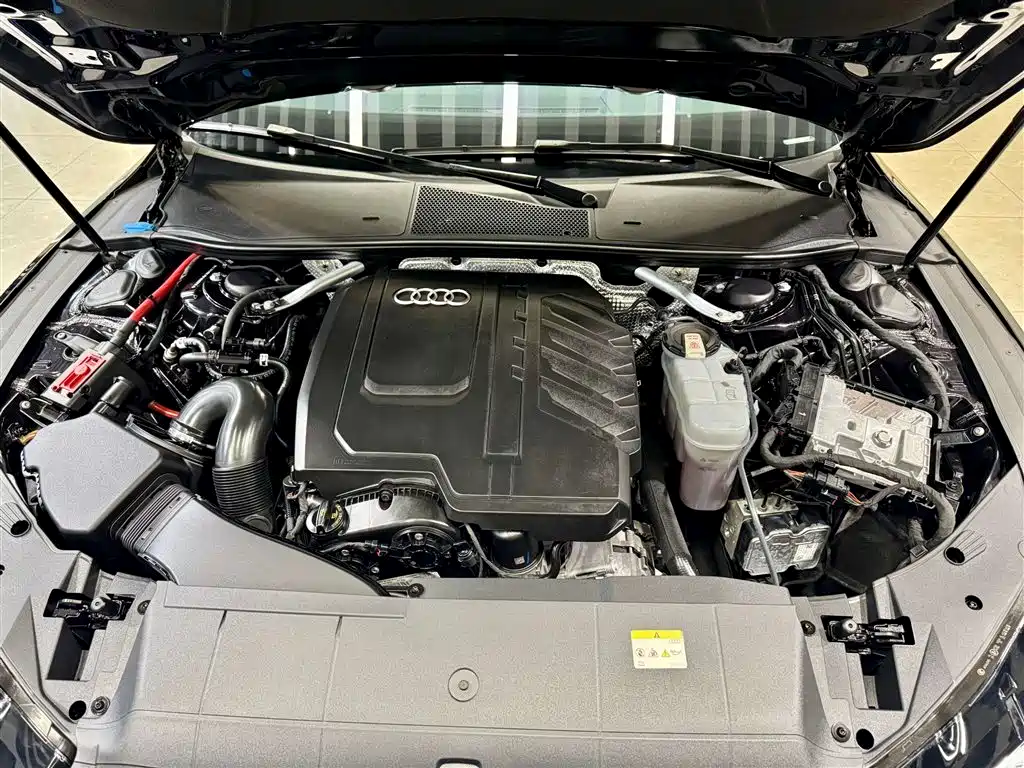 Audi A7L 2024 45 TFSI quattro S-line Jianyuan Edition Liujing Package