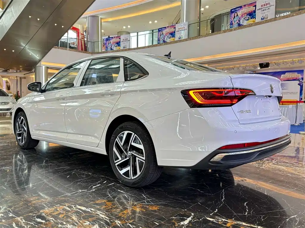 Volkswagen Sagitar 2025 Facelift 300TSI DSG Feiyue Edition