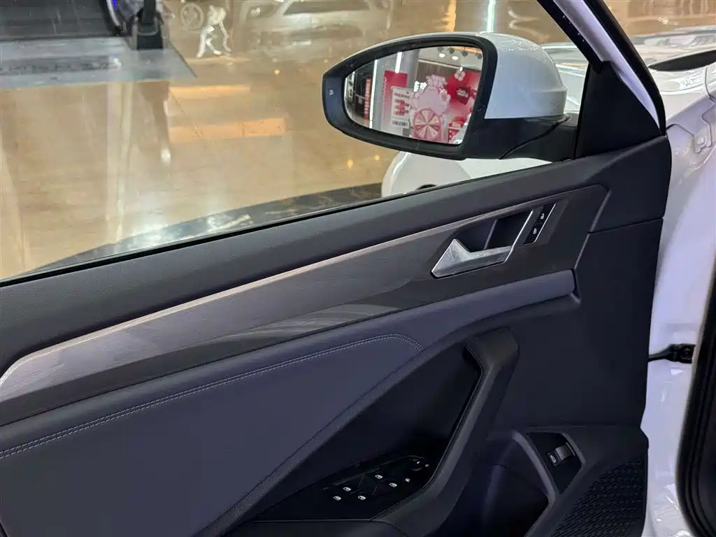 Volkswagen Sagitar 2025 Facelift 300TSI DSG Feiyue Edition