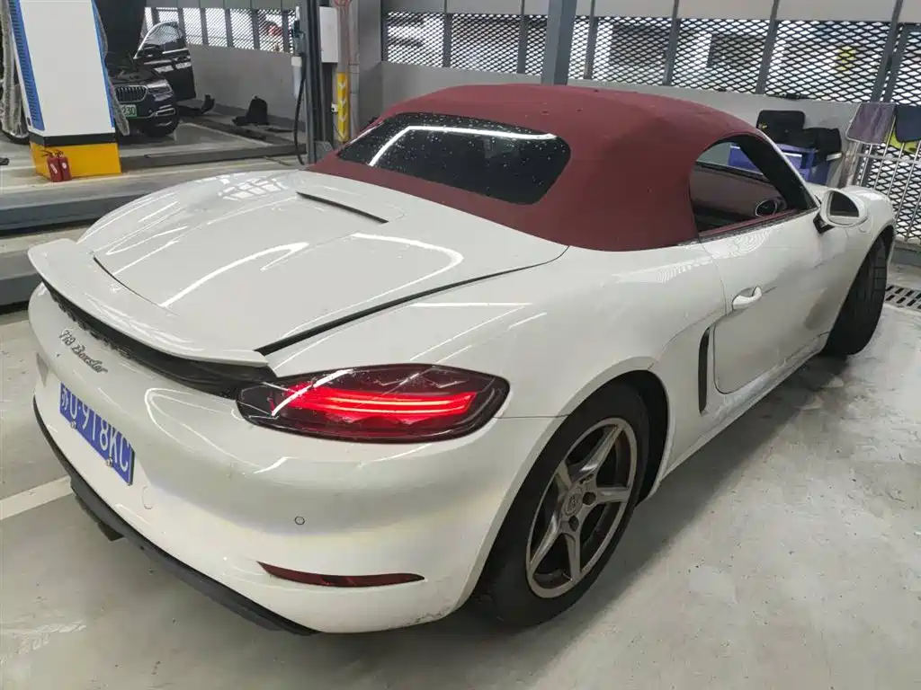 Porsche 718 Boxster 2.0T