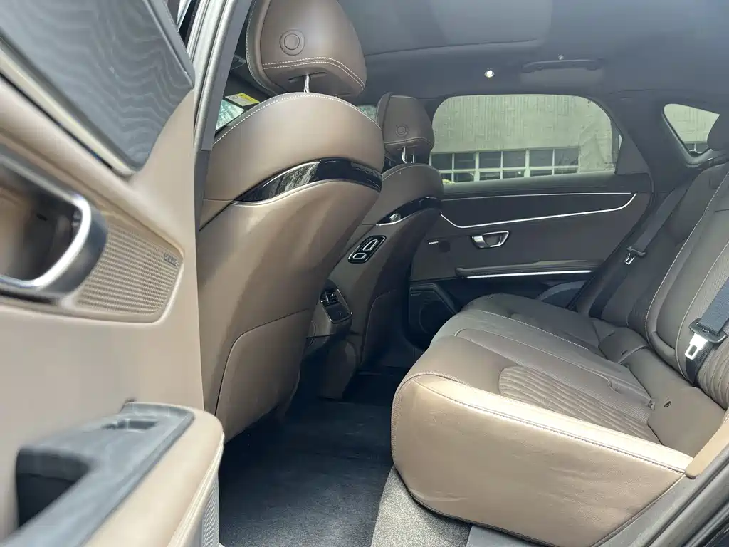 BYD Han 2025 DM-i Intelligent Driving Edition 125KM Premium