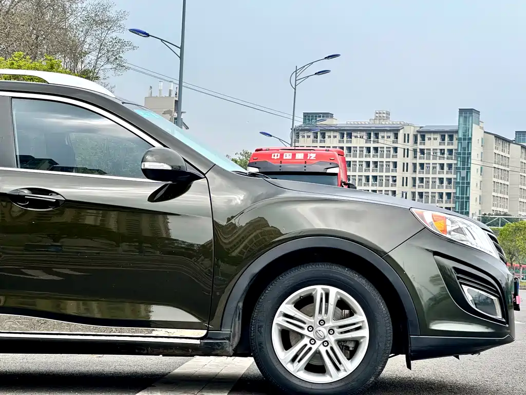 Trumpchi GS5 2014 2.0L Manual FWD Anniversary Edition