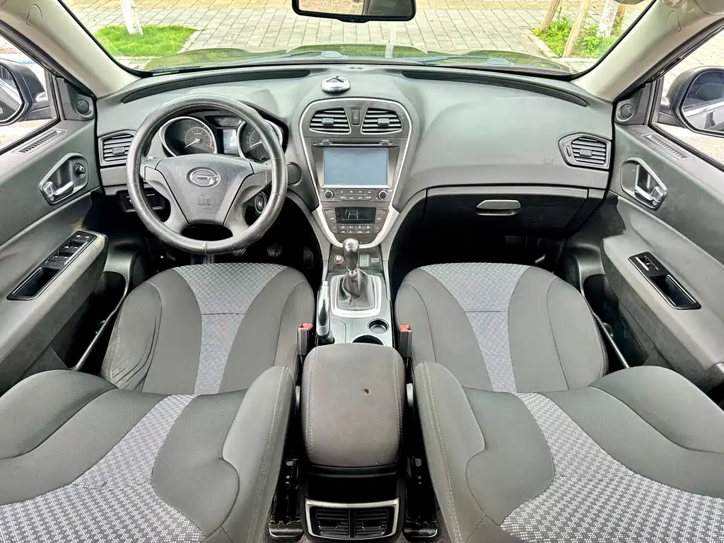 Trumpchi GS5 2014 2.0L Manual FWD Anniversary Edition