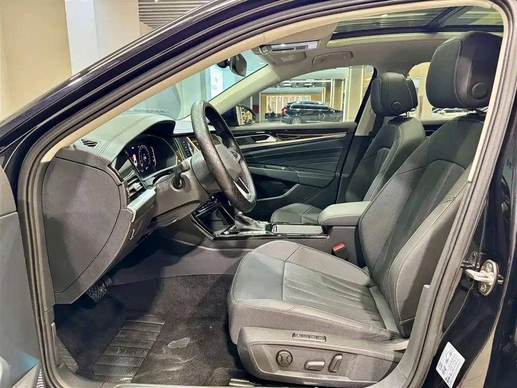Volkswagen Passat 2025 Elite Edition 330TSI