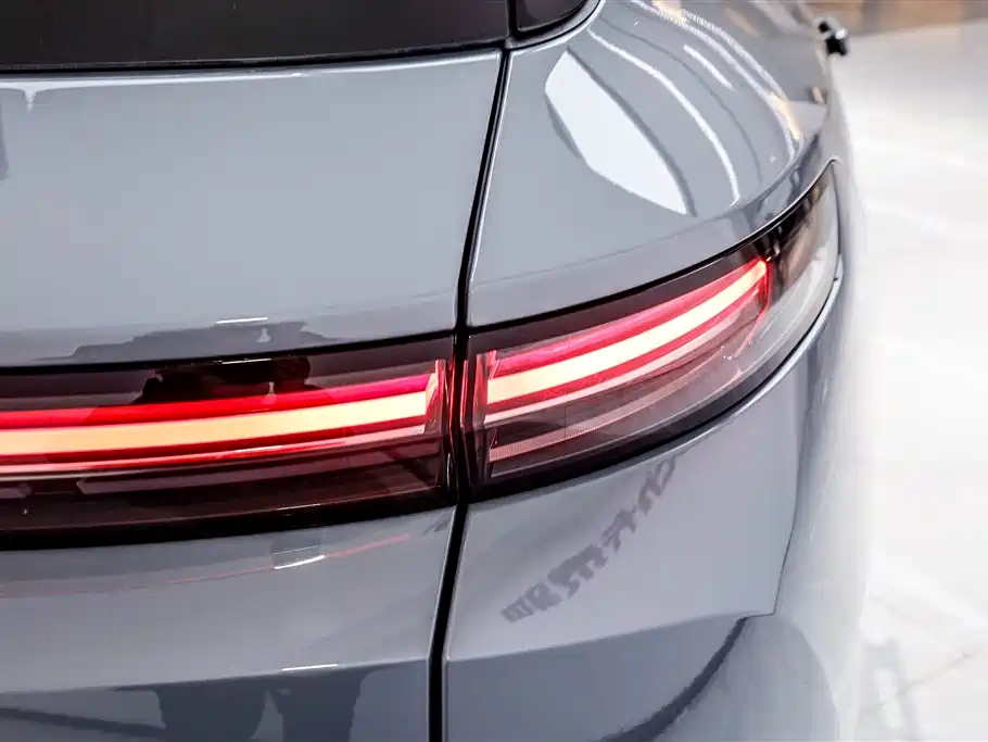 Li Auto L7 2025 Ultra Intelligent Refresh Edition