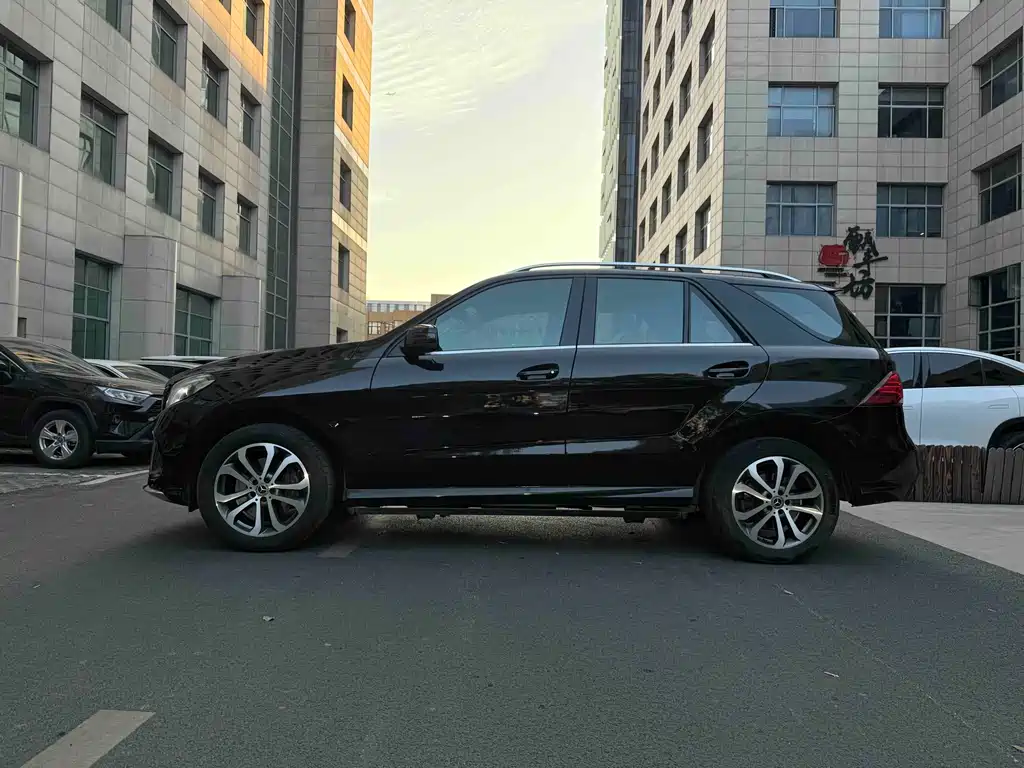 Mercedes-Benz GLE 2016 GLE 320 4MATIC Luxury