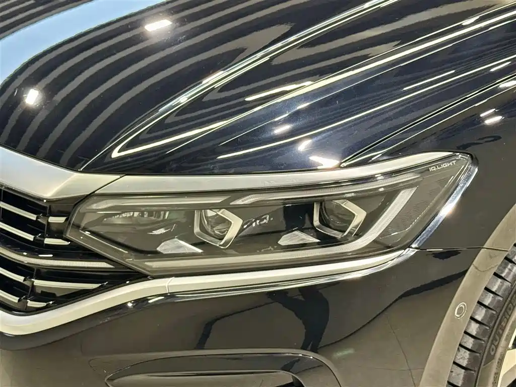 Volkswagen Passat 2024 380TSI Luxury Edition
